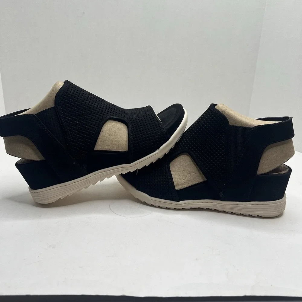 Sofft Shandi Women’s 7 M Black Perforated Suede Wedge Sandals NIB
